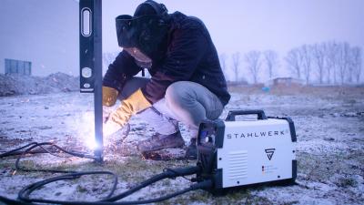 STAHLWERK Schweißgerät bei Wind und Wetter