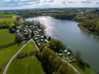 Luftbild See und Campingpark